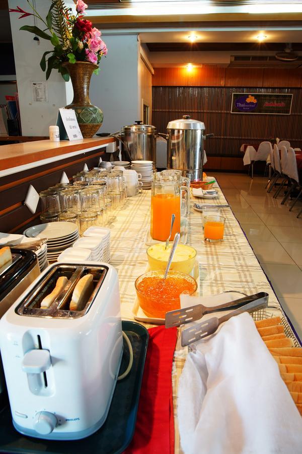 Thai Inter Korat Hotel Nakhonratchasima Esterno foto